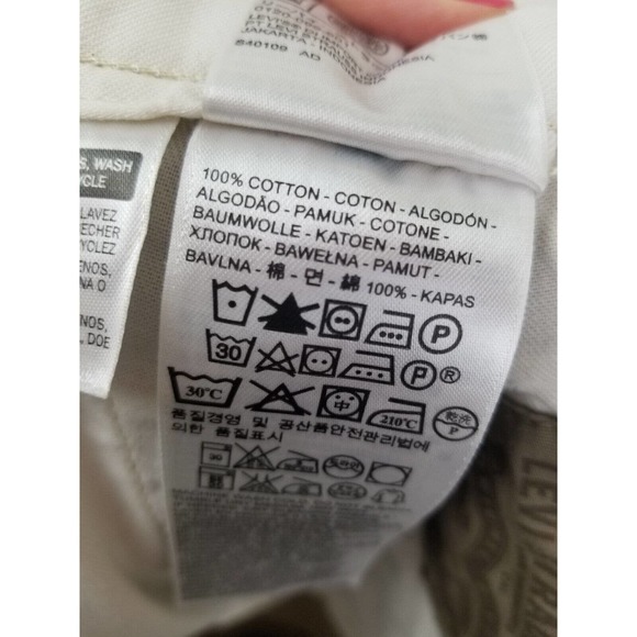 Levi's Shorts Men's Size 34 Tan Khaki Beige Brown denim cotton - Picture 5 of 6